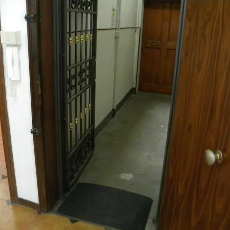 Apartamento House Station Bolonia