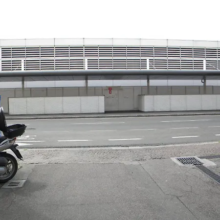 House Station アパート