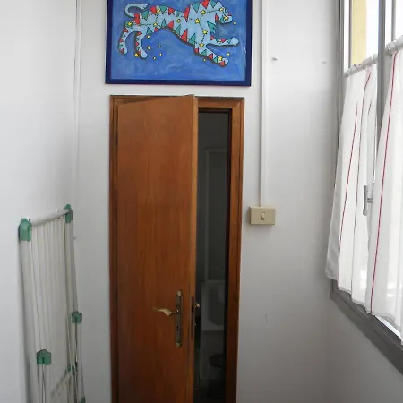 House Station * בולוניה